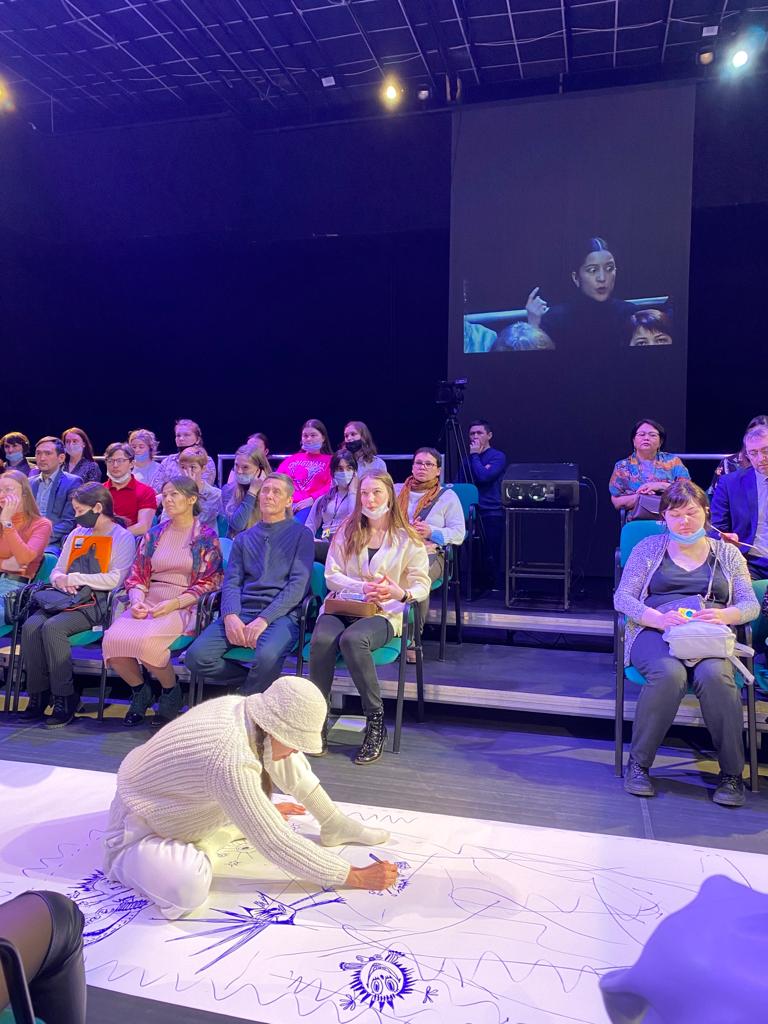 Спектакль-терапия: в Башкирском драмтеатре рассказали подлинные истории родителей детей-аутистов